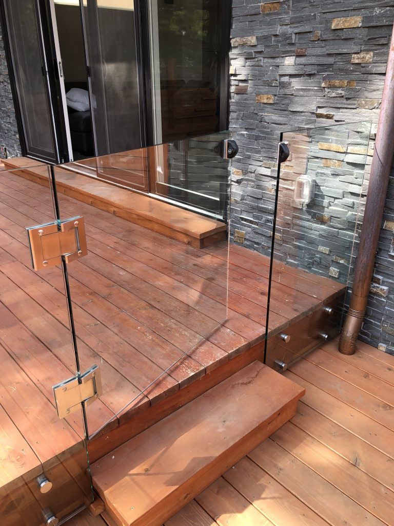 Red Deer Custom Glass Railings